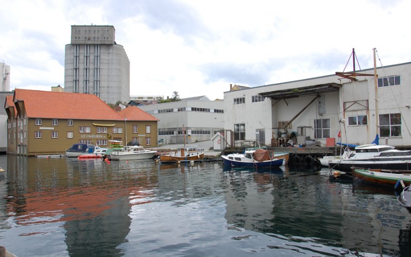 Badedammen